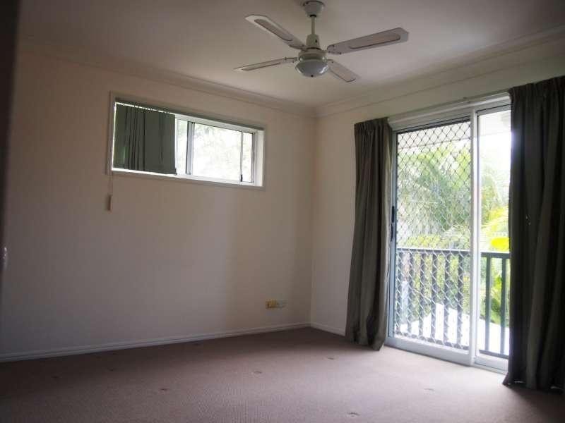 3/129 Eugaree Street, Southport QLD 4215