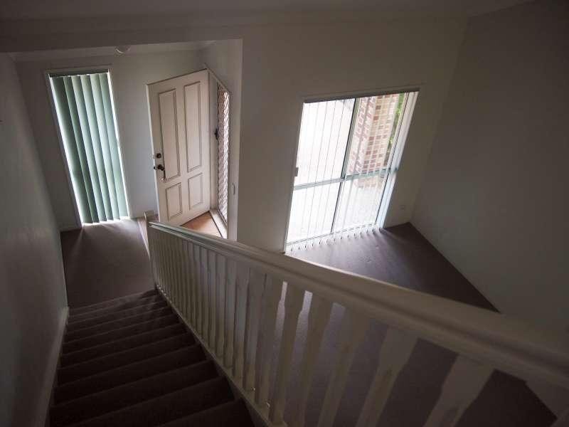 3/129 Eugaree Street, Southport QLD 4215