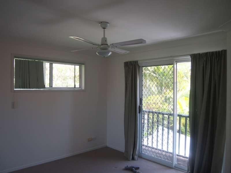 3/129 Eugaree Street, Southport QLD 4215