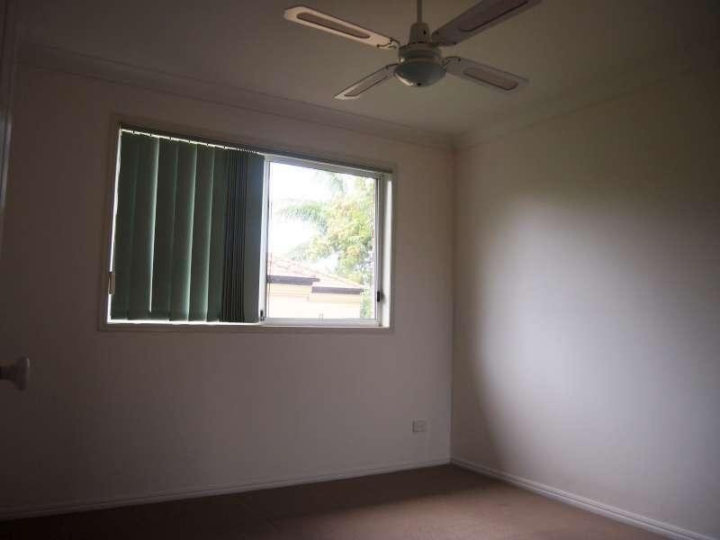 3/129 Eugaree Street, Southport QLD 4215