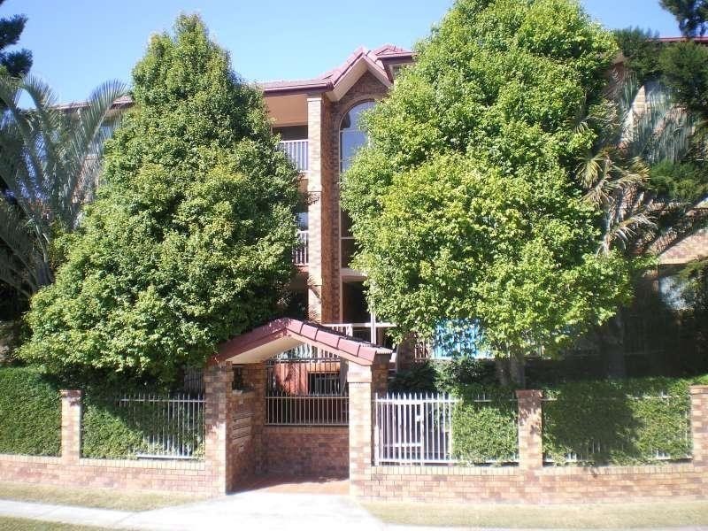 7/28 Sykes Street, Southport QLD 4215