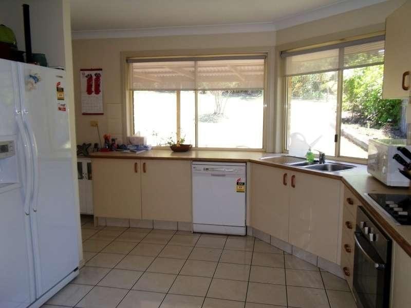 11 Whitecap Close, Pacific Pines QLD 4211