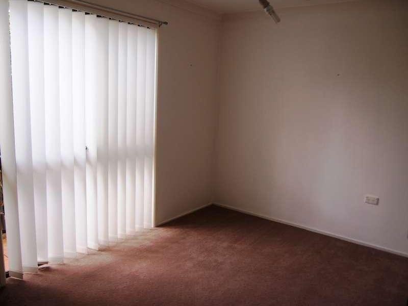 20 De Haviland Avenue, Benowa QLD 4217