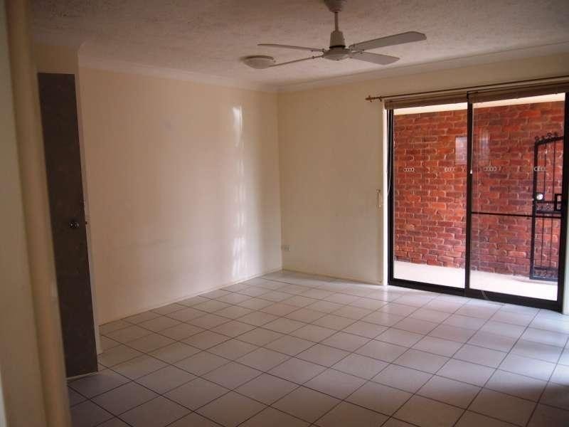 20 De Haviland Avenue, Benowa QLD 4217