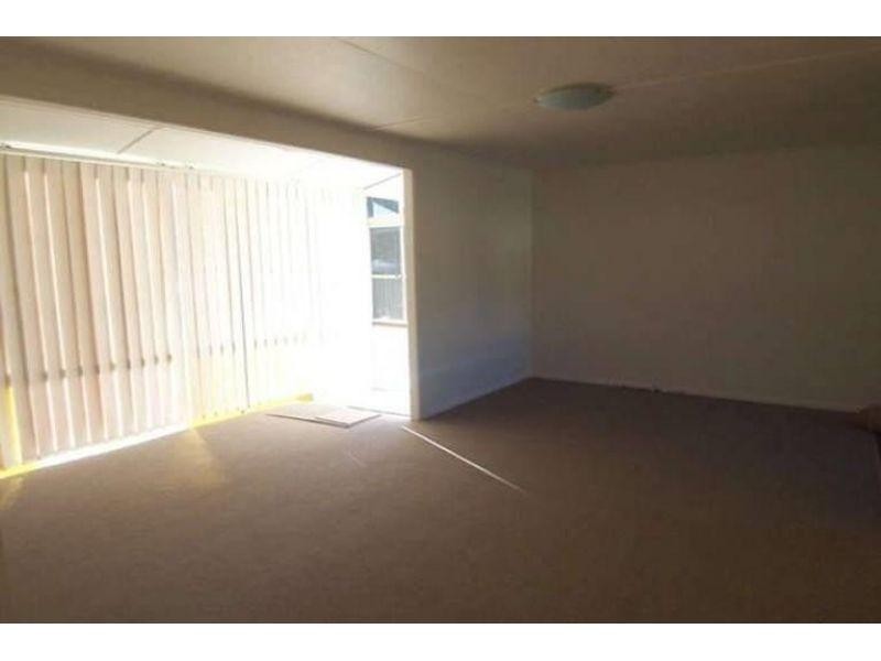 7 Echlin Street, Labrador QLD 4215