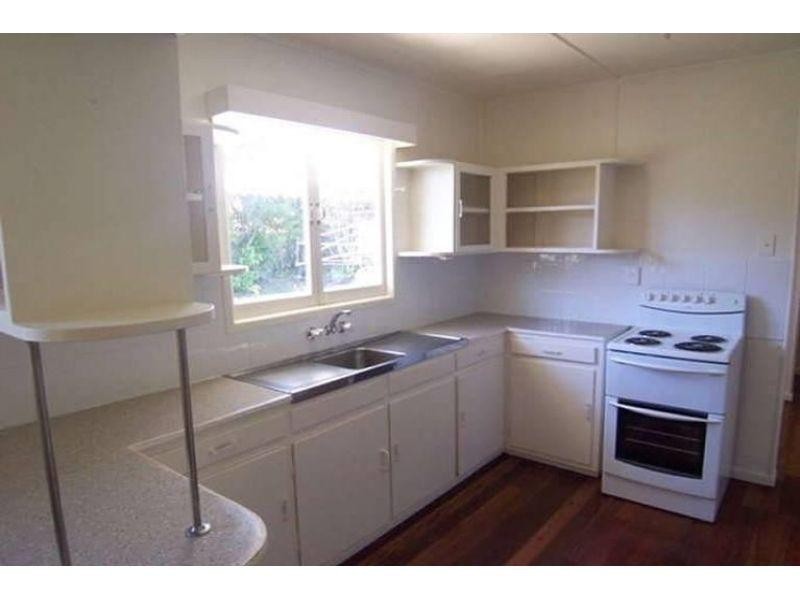 7 Echlin Street, Labrador QLD 4215