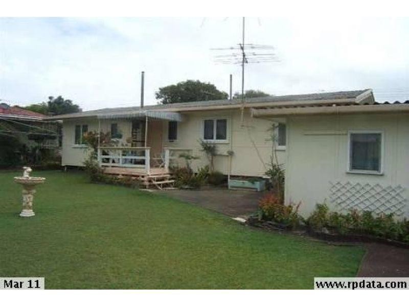 7 Echlin Street, Labrador QLD 4215