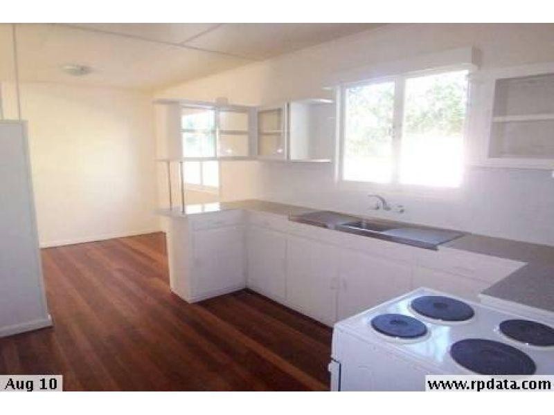 7 Echlin Street, Labrador QLD 4215