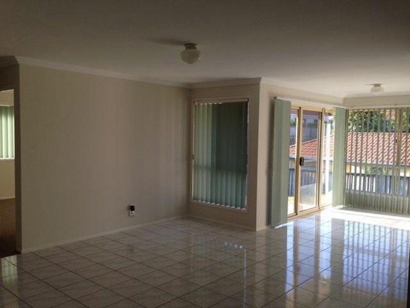 17 Glastonbury Drive, Mudgeeraba QLD 4213