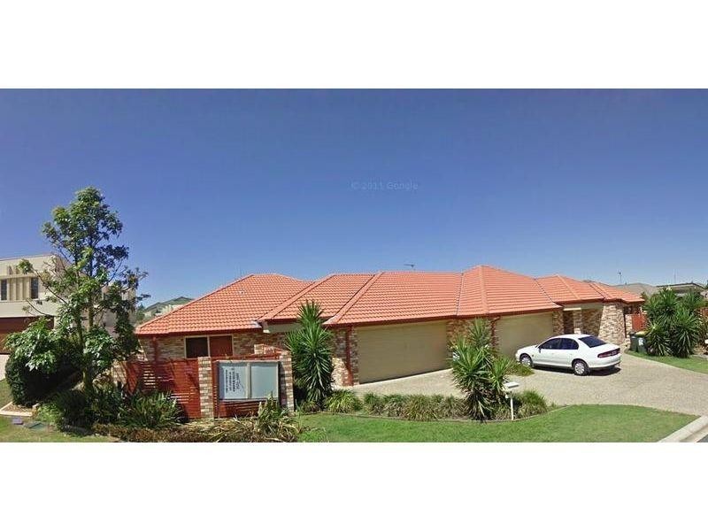 2/7 Maidenhair Place, Robina QLD 4226