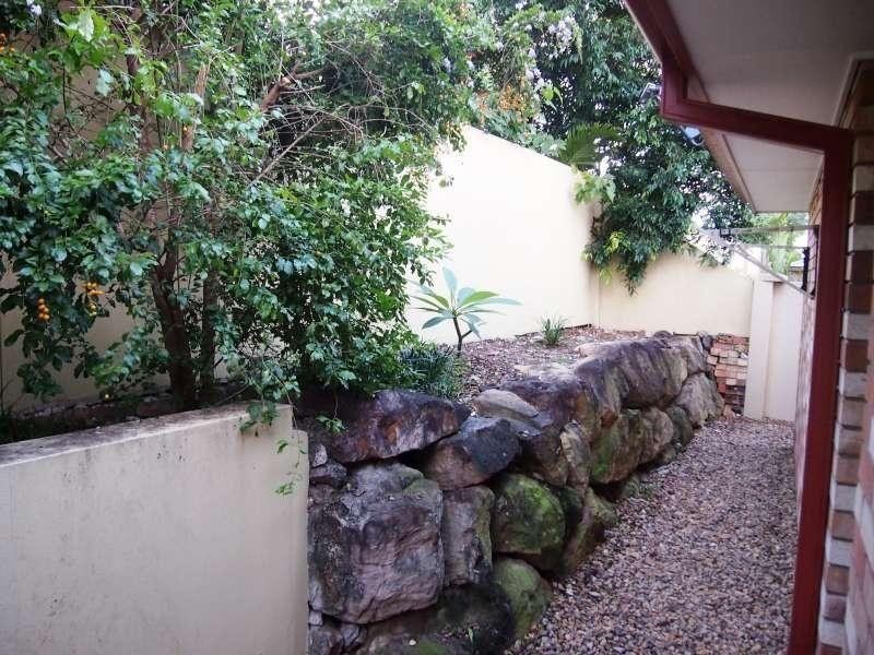 2/7 Maidenhair Place, Robina QLD 4226