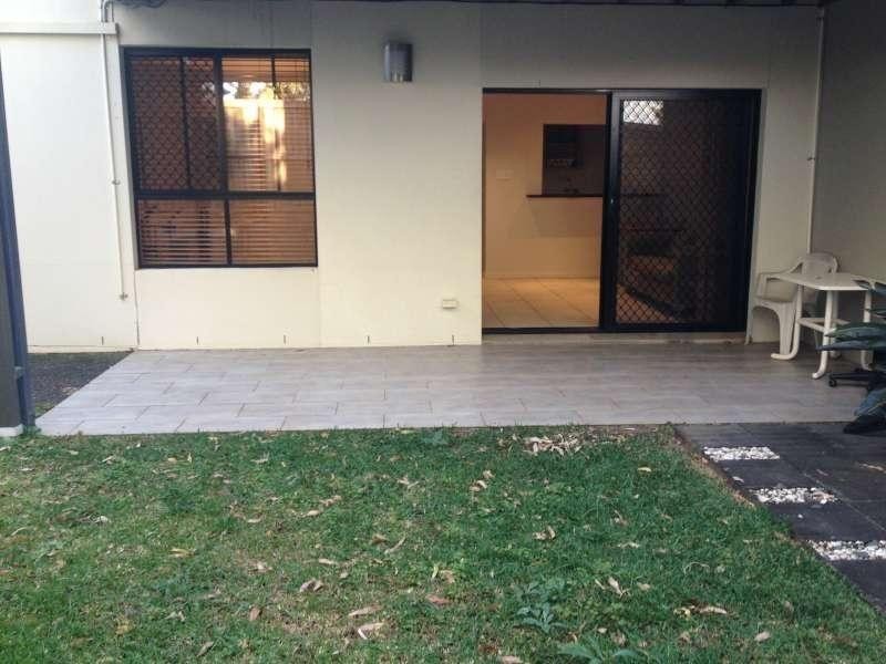2/3 The Links, Robina QLD 4226