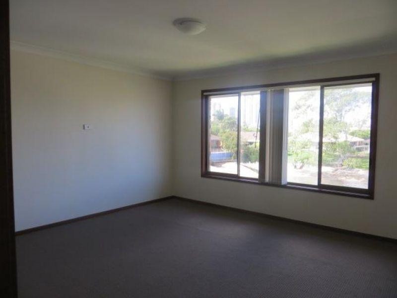 2/109 Bundall Road, Bundall QLD 4217