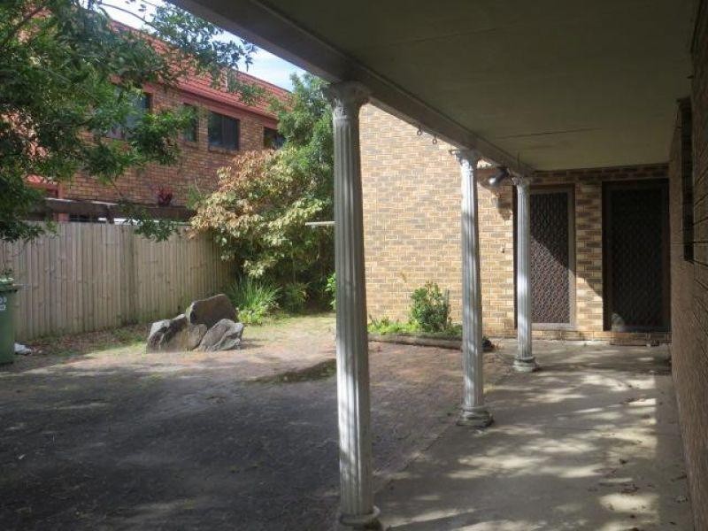 2/109 Bundall Road, Bundall QLD 4217