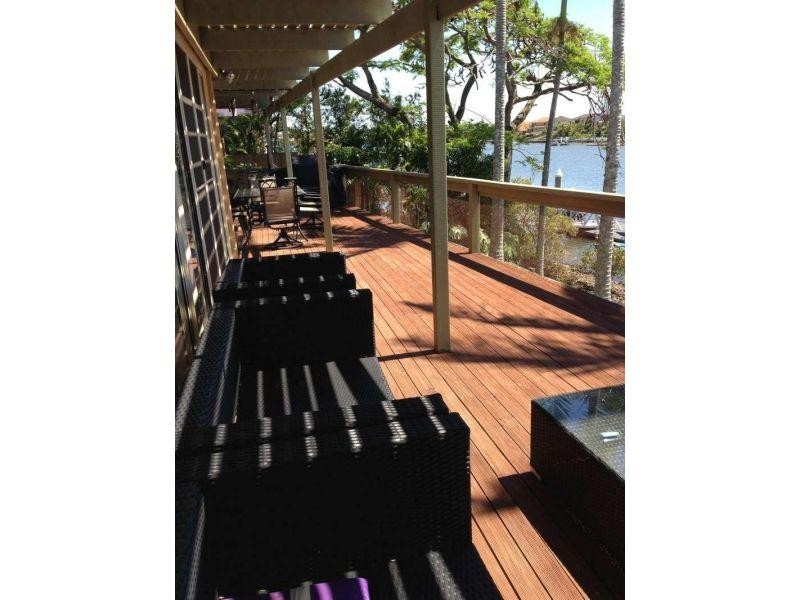 10 Witt Avenue, Carrara QLD 4211