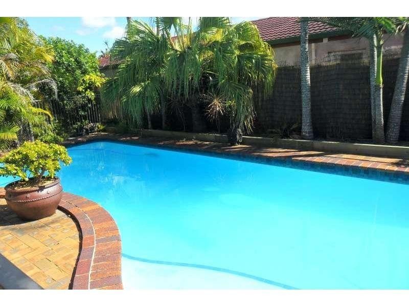 10 Witt Avenue, Carrara QLD 4211