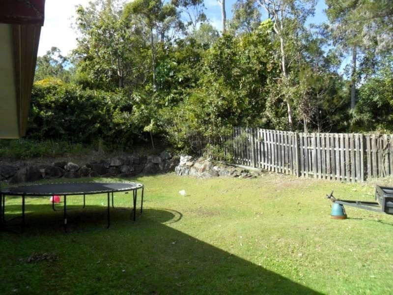 13 Yarraglen Place, Arundel QLD 4214
