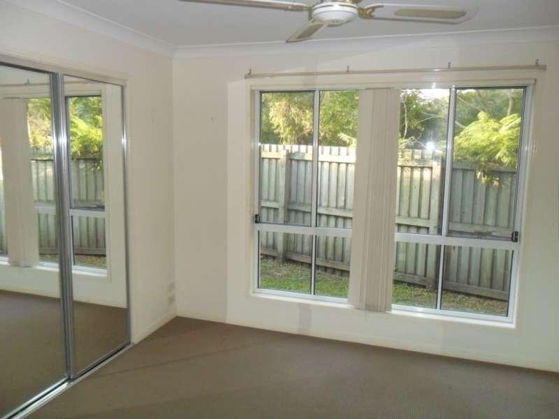 32 Madasin Close, Arundel QLD 4214