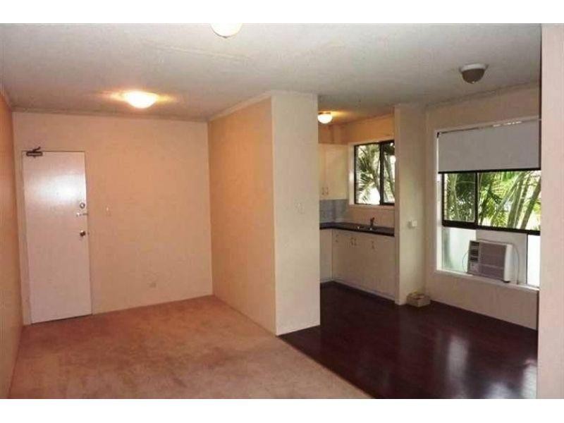 1/2913 Gold Coast Highway, Surfers Paradise QLD 4217