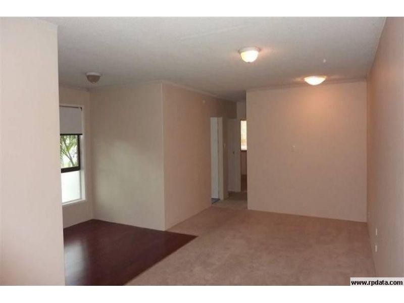 1/2913 Gold Coast Highway, Surfers Paradise QLD 4217