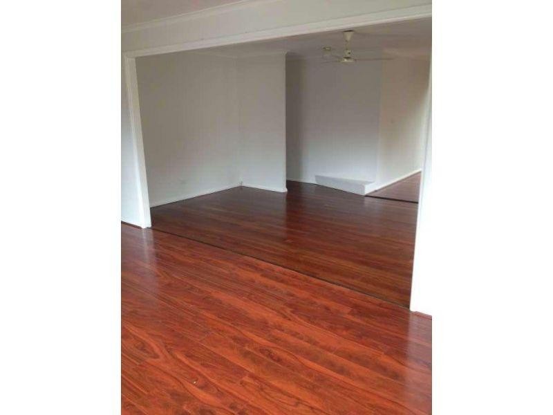 10 Darling Crescent, Molendinar QLD 4214