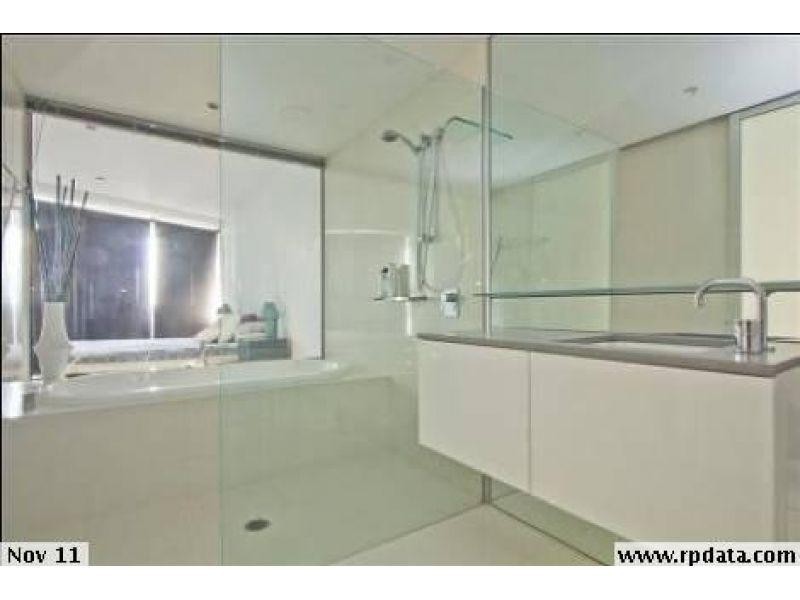 1066/9 Ferny Avenue, Surfers Paradise QLD 4217