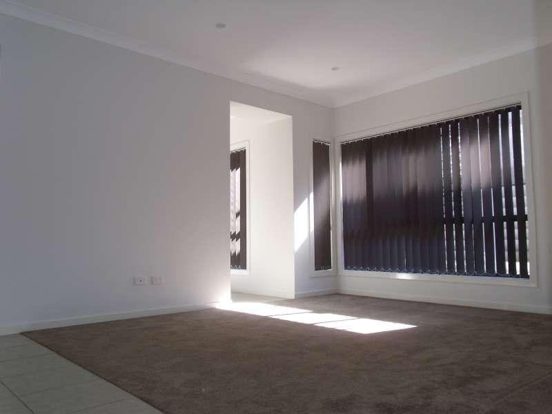 44 Stringybark Place, Molendinar QLD 4214