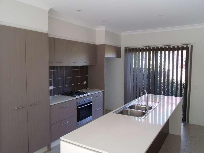 44 Stringybark Place, Molendinar QLD 4214