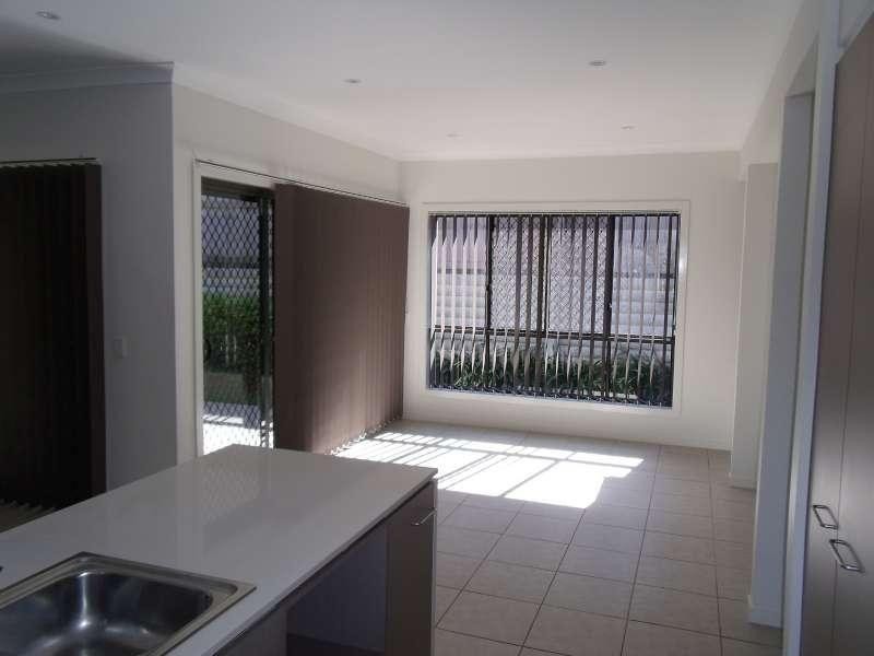 44 Stringybark Place, Molendinar QLD 4214