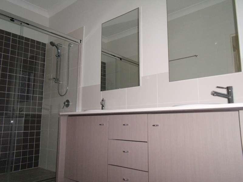 44 Stringybark Place, Molendinar QLD 4214