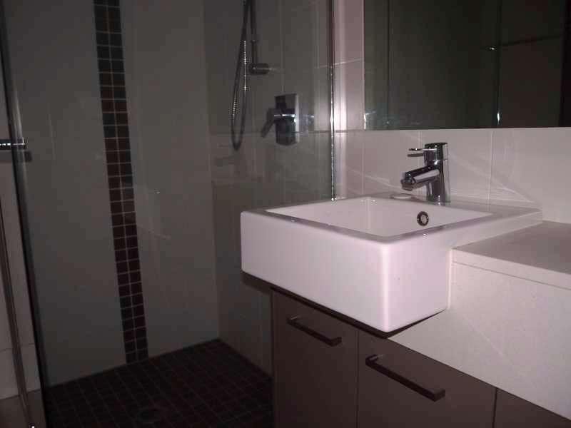18/12 Bayview Street, Runaway Bay QLD 4216