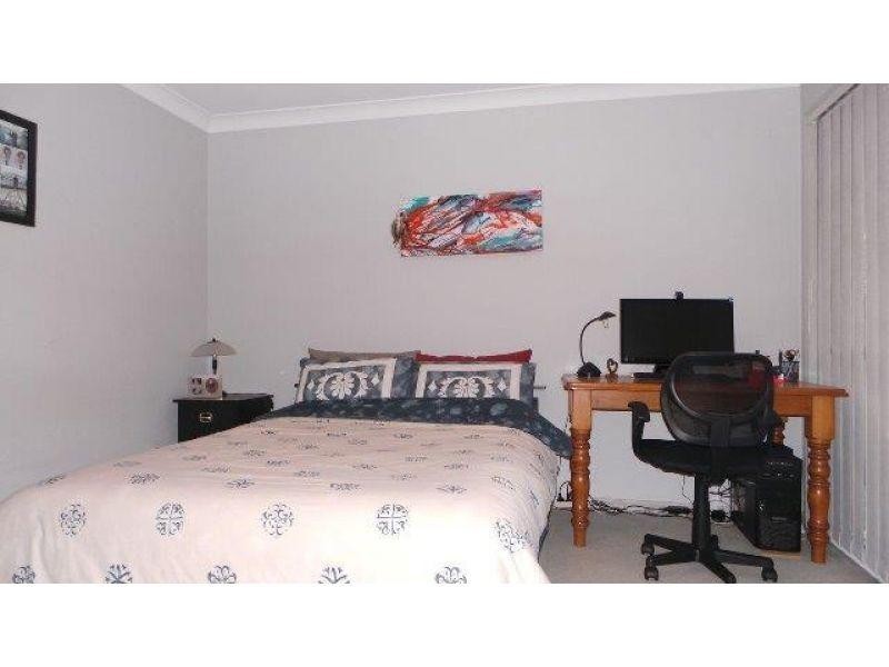 2/110 Greenacre Drive, Parkwood QLD 4214