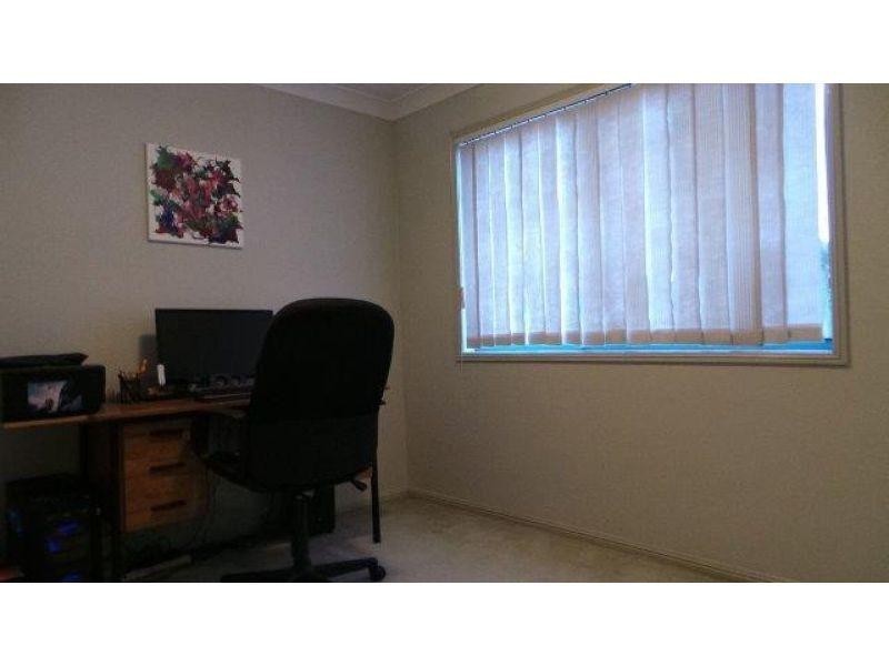 2/110 Greenacre Drive, Parkwood QLD 4214