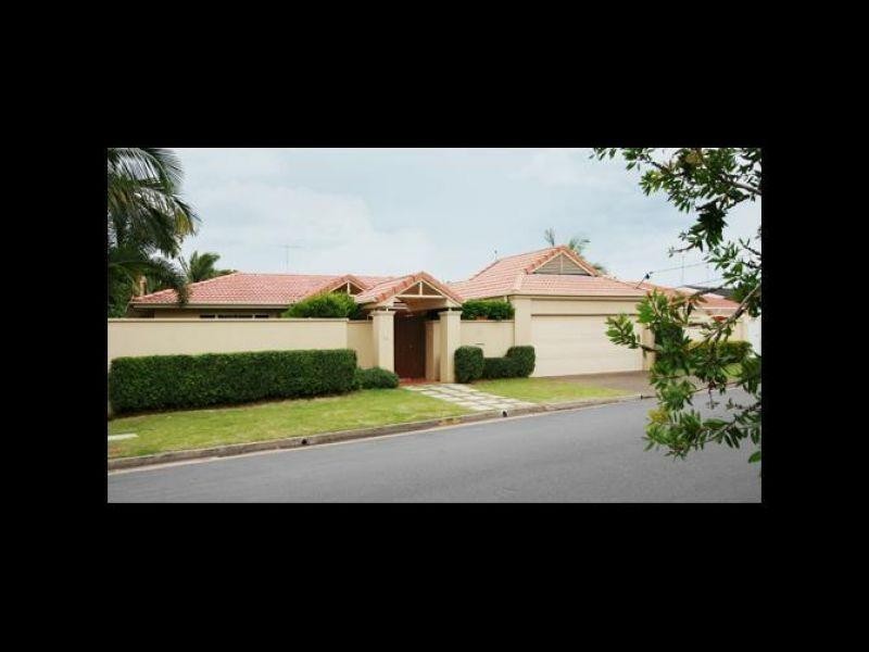 46 Gibraltar Drive, Isle Of Capri QLD 4217