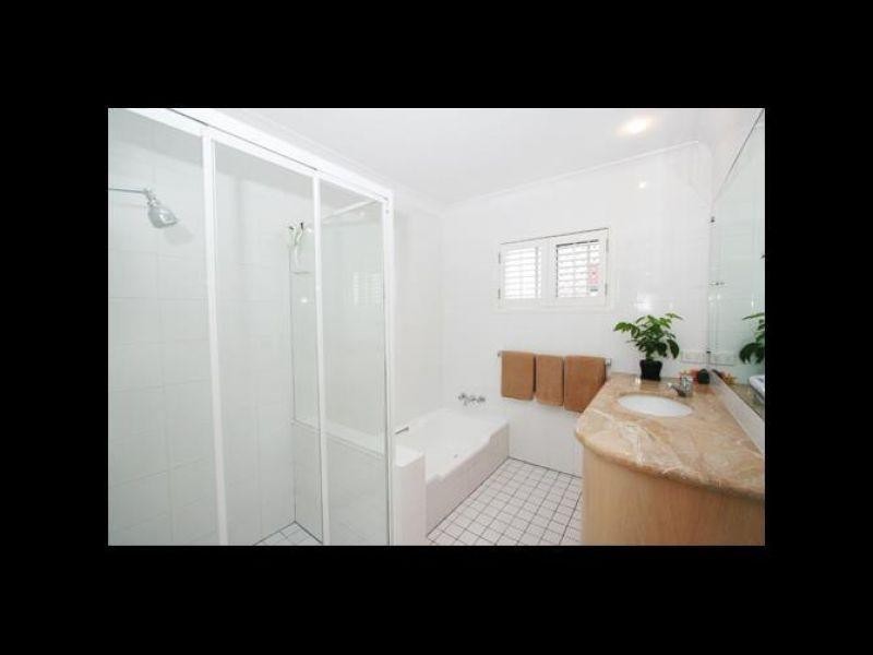 46 Gibraltar Drive, Isle Of Capri QLD 4217
