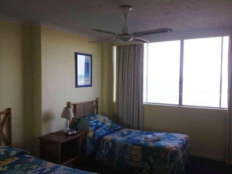 11/20 Old Burleigh Road, Broadbeach QLD 4218