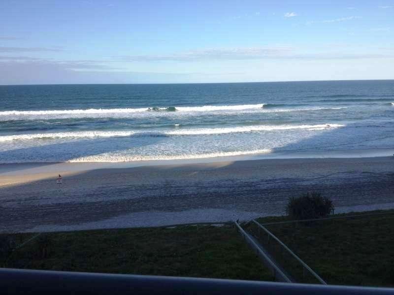 11/20 Old Burleigh Road, Broadbeach QLD 4218