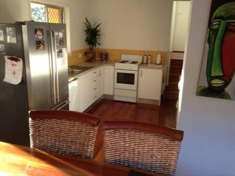 7 Sibyl Street, Southport QLD 4215