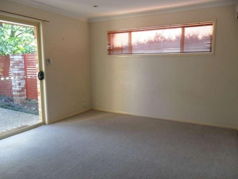 1/7 Maidenhair Place, Robina QLD 4226