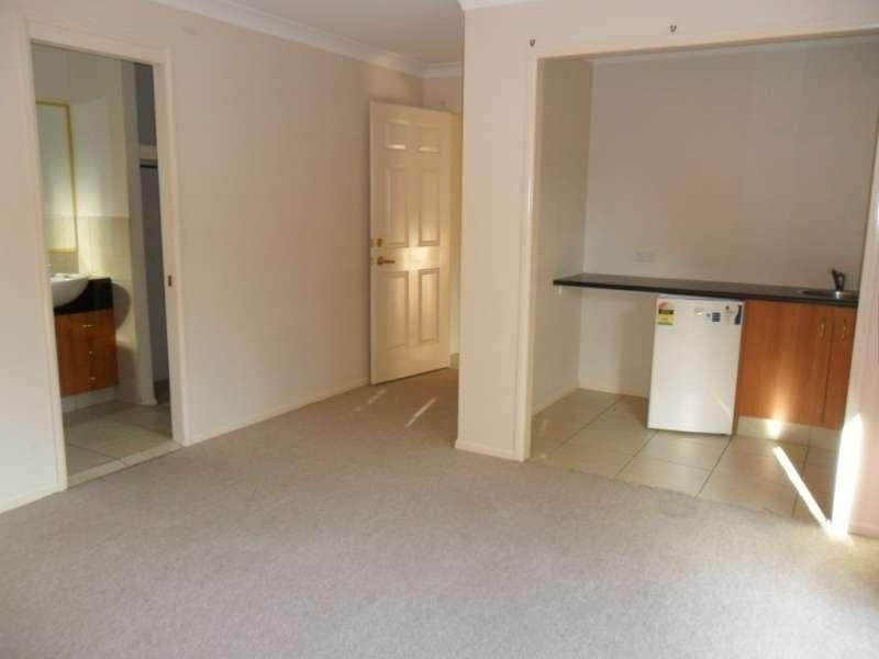 1/7 Maidenhair Place, Robina QLD 4226