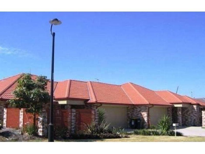 1/7 Maidenhair Place, Robina QLD 4226