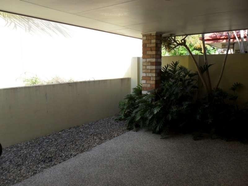 1/7 Maidenhair Place, Robina QLD 4226