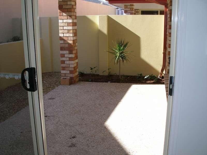 1/7 Maidenhair Place, Robina QLD 4226