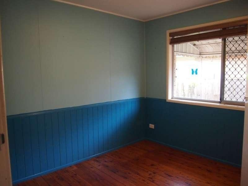 15 Nambur Street, Runaway Bay QLD 4216