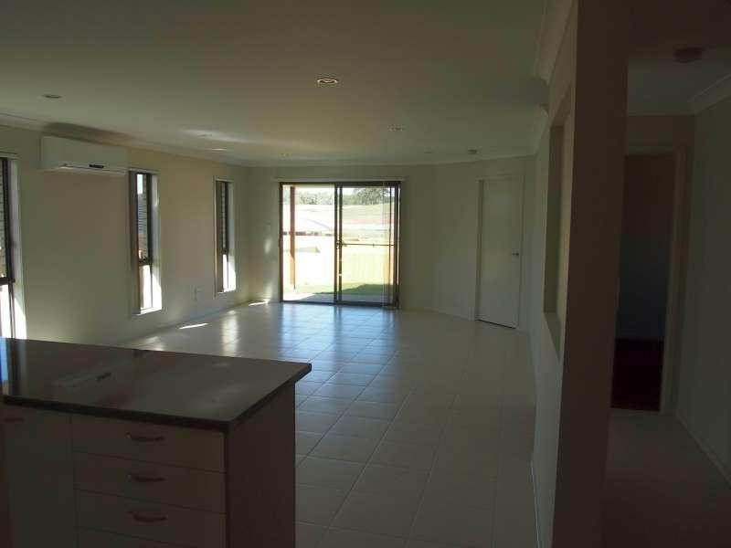 6 Oscar Close, Ormeau QLD 4208