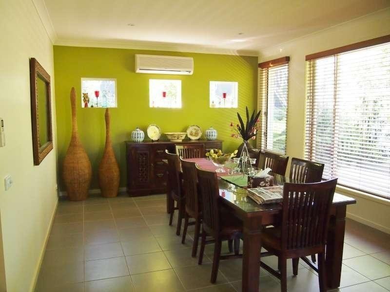 11 Yamba Street, Pacific Pines QLD 4211