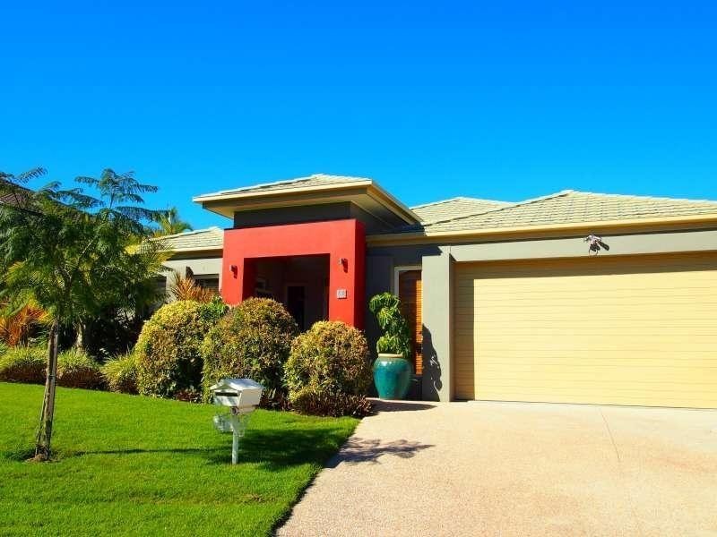 11 Yamba Street, Pacific Pines QLD 4211