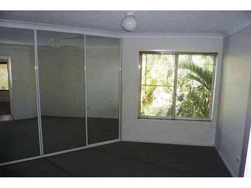 5/10 Brisbane Road, Labrador QLD 4215