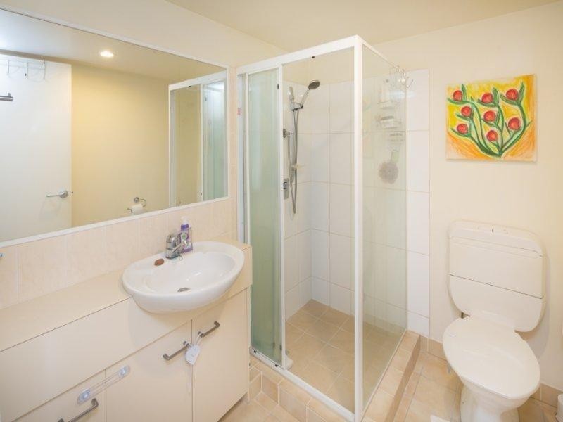 50/37 Bayview Street, Runaway Bay QLD 4216