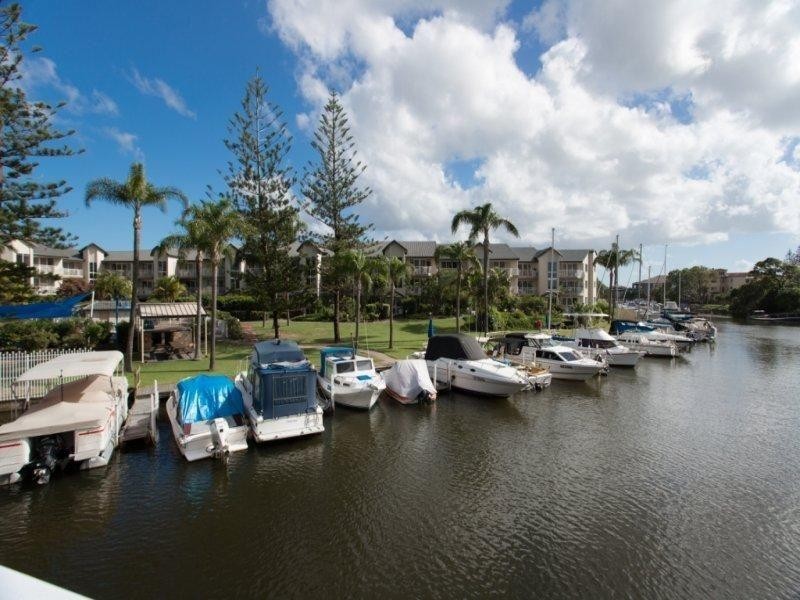 50/37 Bayview Street, Runaway Bay QLD 4216